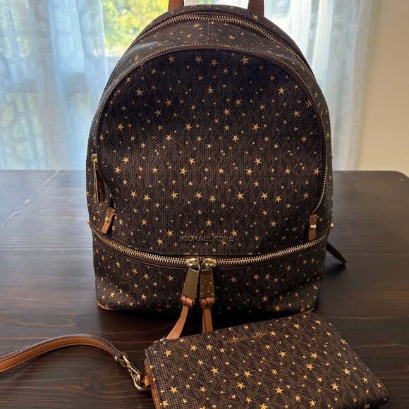 Michael Kors Rhea Zip Logo Stars Brown Medium Backpack and Wallet - Picture 1 of 12